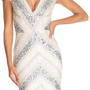 NWT Dress the Population Women's Zoe Cap Sleeve Plunging Sequin Mini Dress